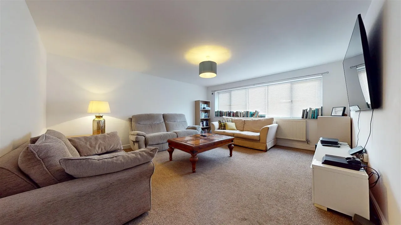 Vivian Drive, Southport, photo 6