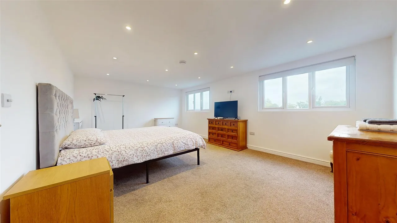 Vivian Drive, Southport, photo 23