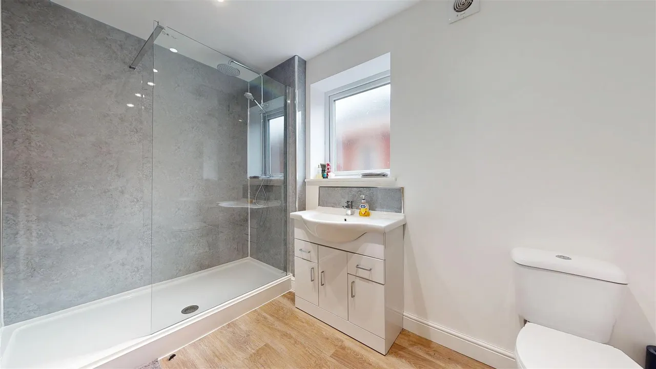 Vivian Drive, Southport, photo 15