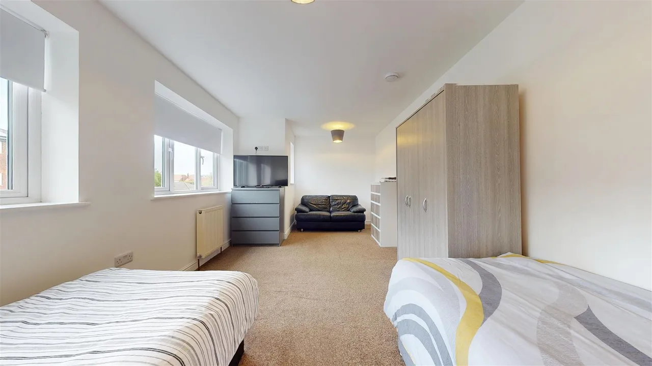 Vivian Drive, Southport, photo 19