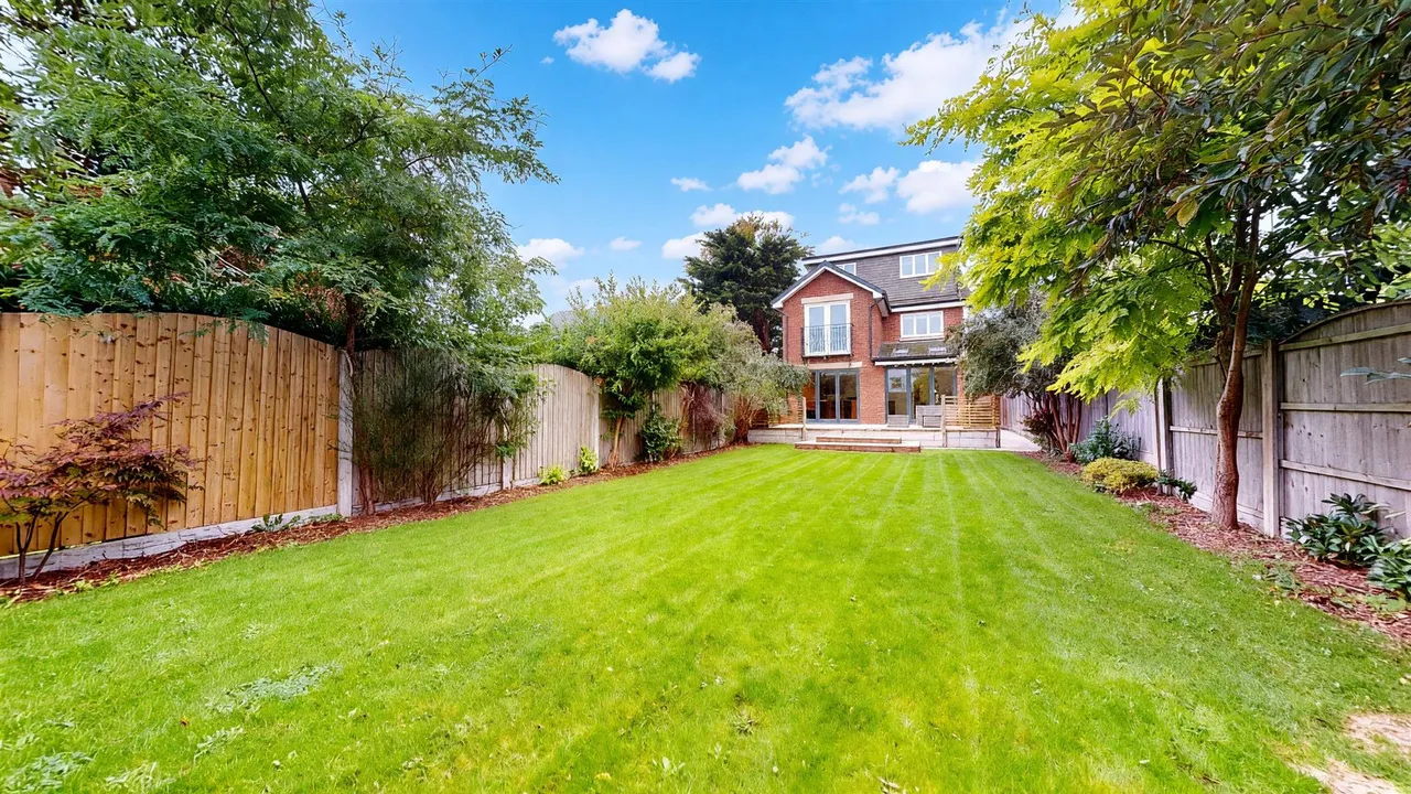 Vivian Drive, Southport, photo 29