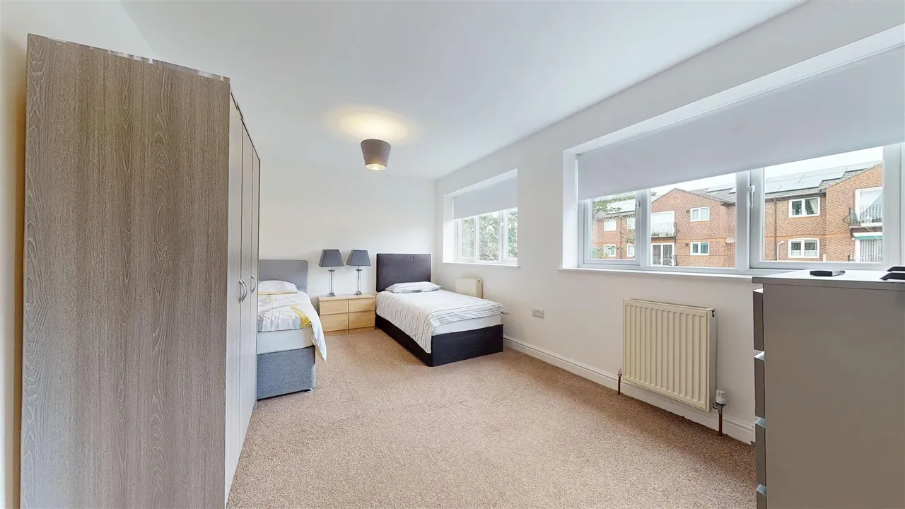 Vivian Drive, Southport, photo 18