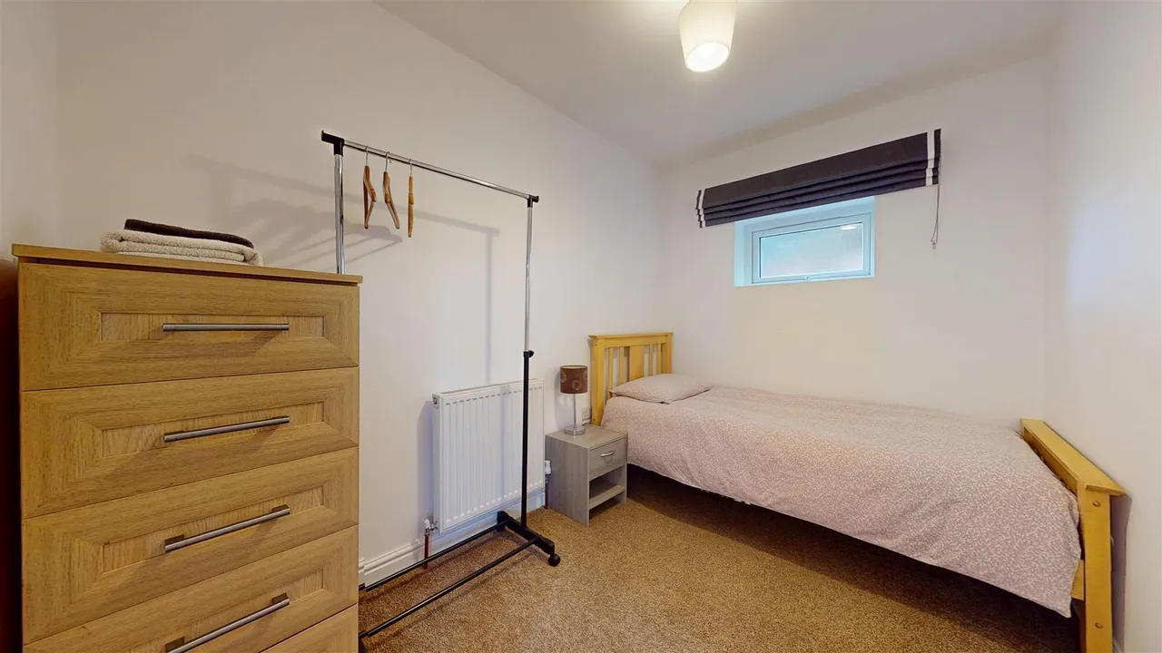 Vivian Drive, Southport, photo 21