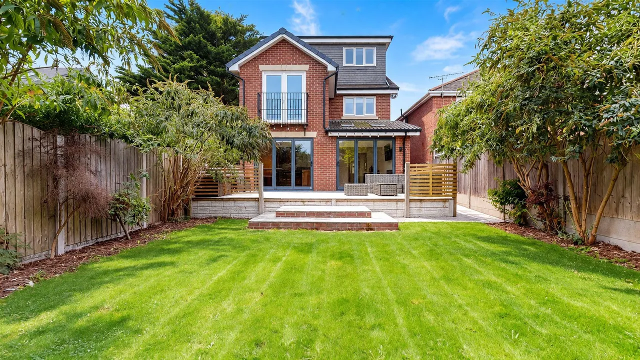 Vivian Drive, Southport, photo 3