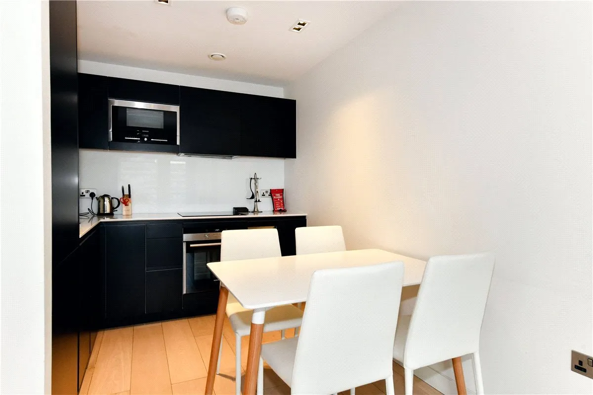 Wood Street, St Pauls, EC2Y, photo 5