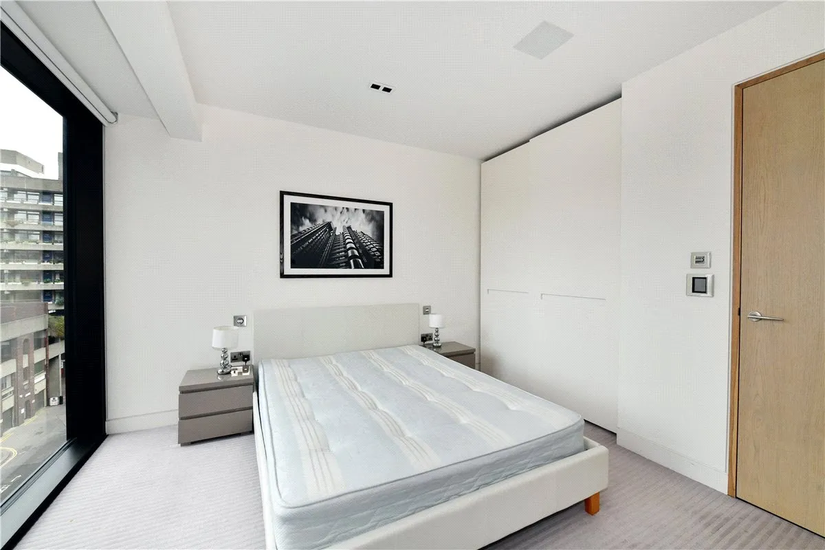 Wood Street, St Pauls, EC2Y, photo 9