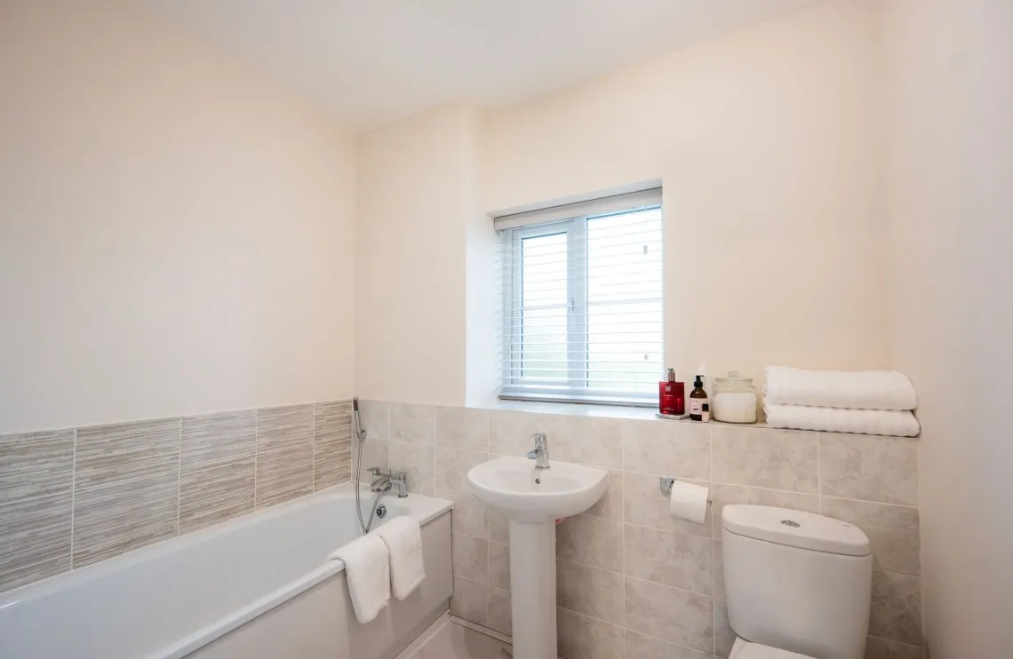 Bearwood Road, Kirkby, L33, photo 30