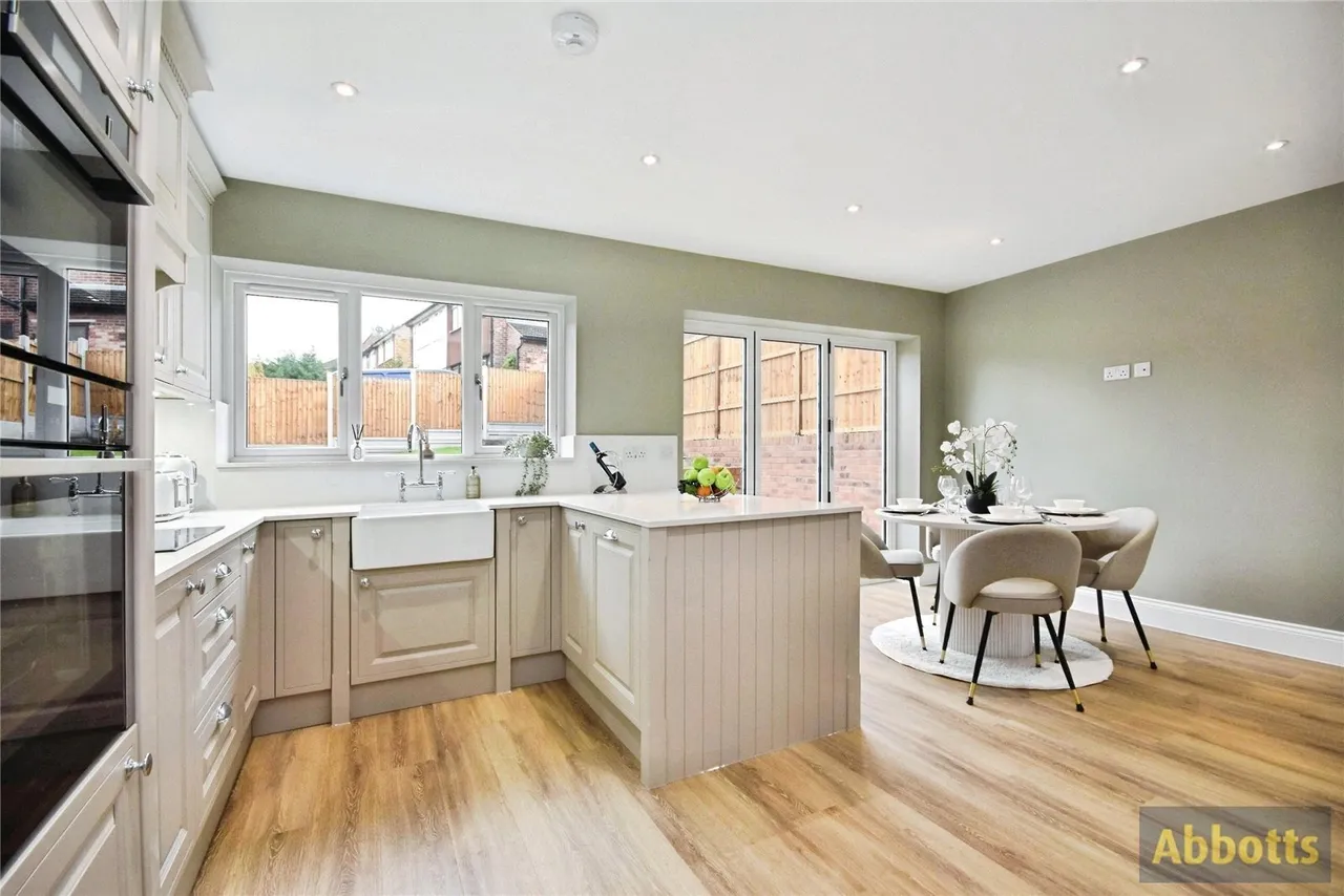 Down Hall Road, Rayleigh, Essex, SS6, photo 4