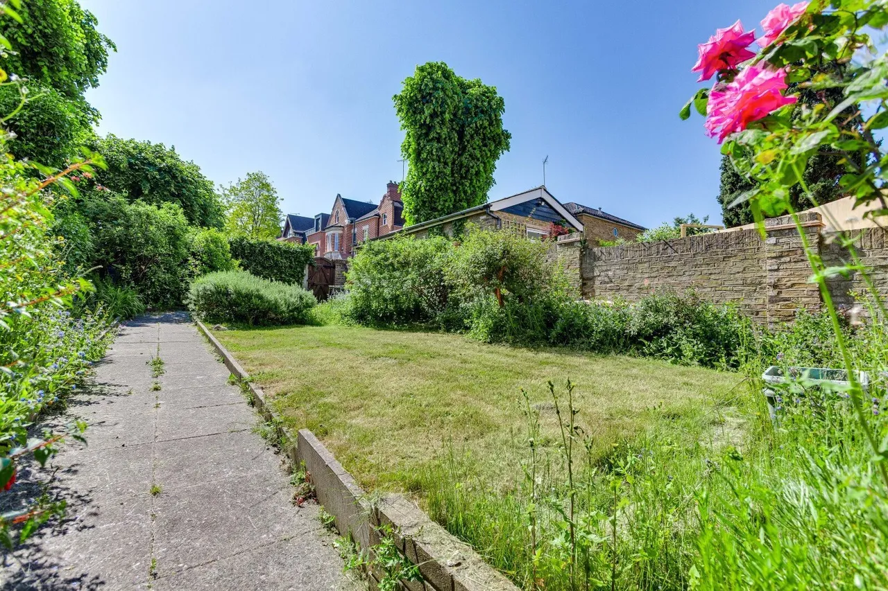 Ellerker Gardens, Richmond, TW10, photo 8