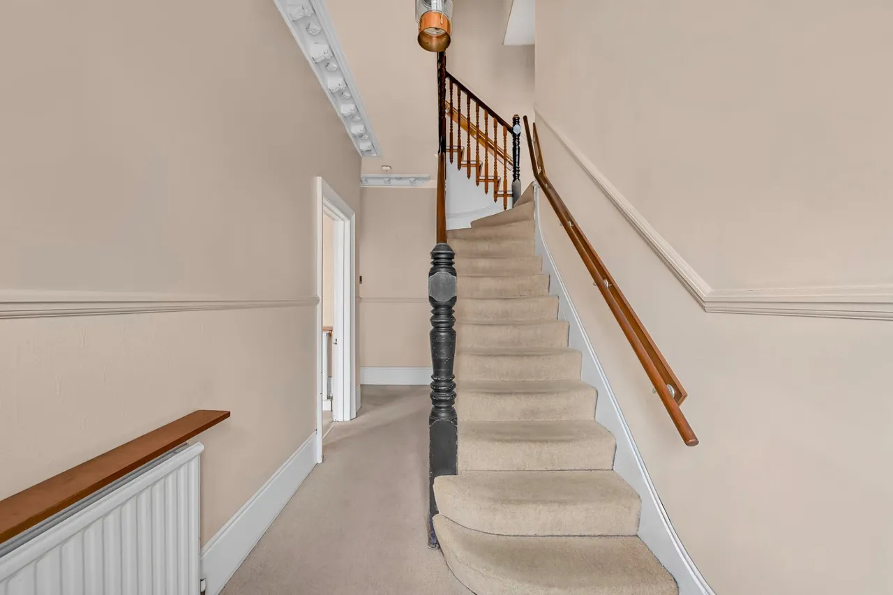 Ellerker Gardens, Richmond, TW10, photo 5