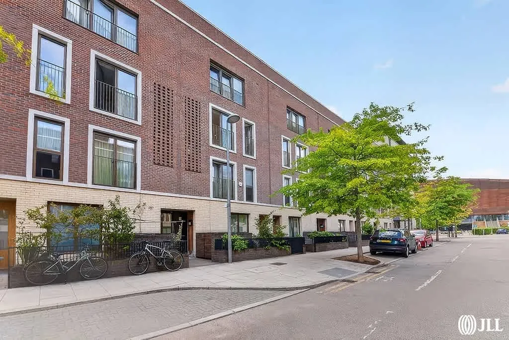 Peloton Avenue, London, E20, photo 28