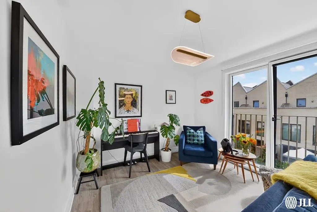 Peloton Avenue, London, E20, photo 11
