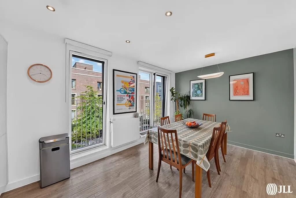 Peloton Avenue, London, E20, photo 21