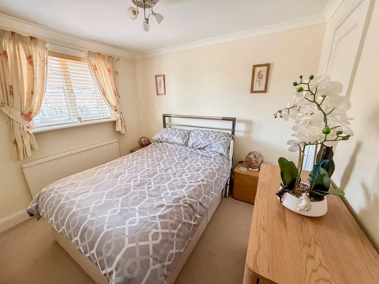 Meadowlands Avenue, Eastbourne, photo 9