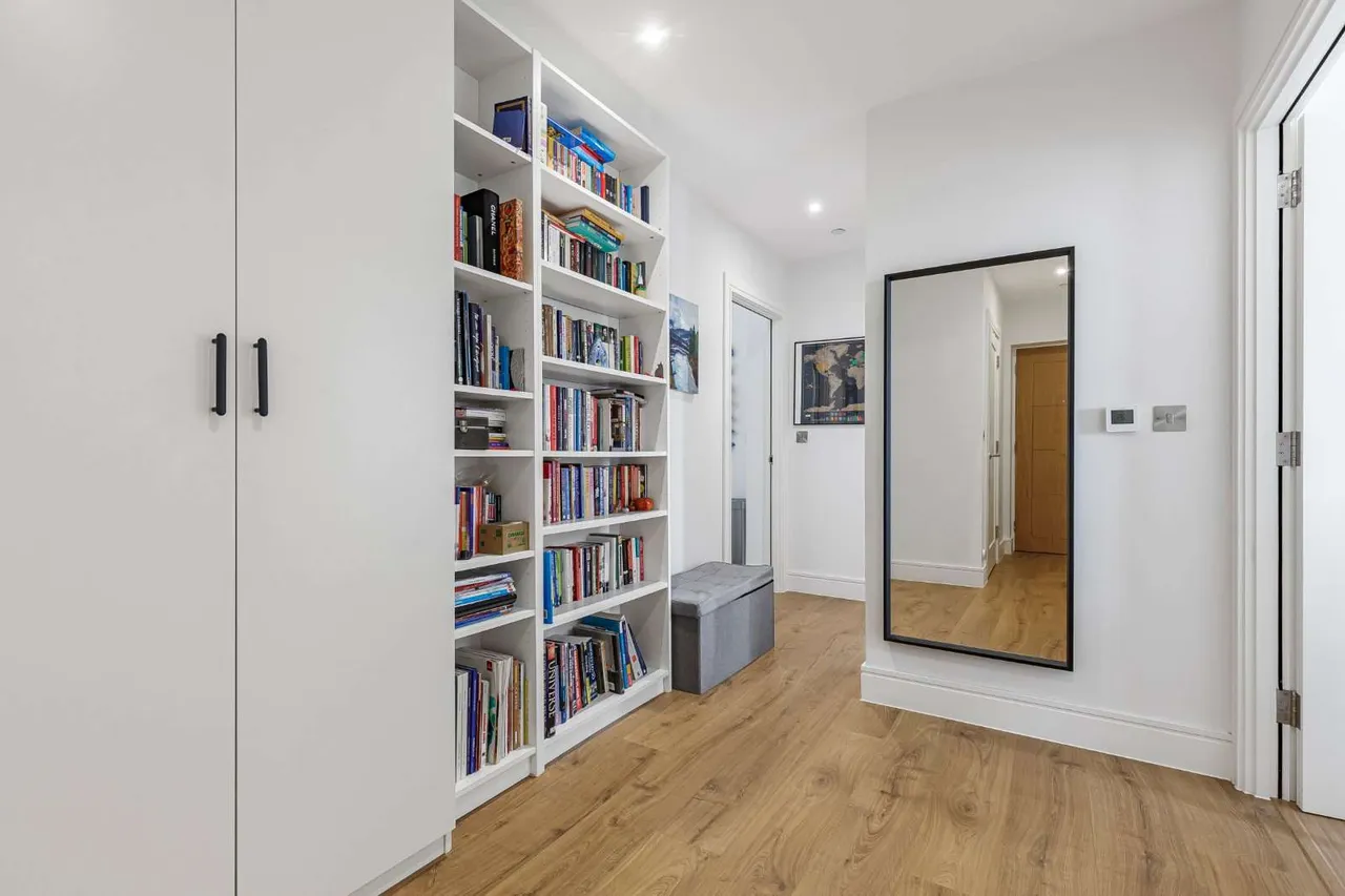 Morshead Yard, Hampton, TW12 2EU, photo 2