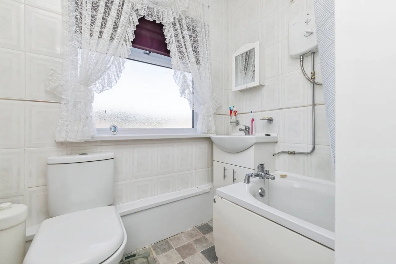 Watling Avenue, Seaham, Durham, SR7, photo 15