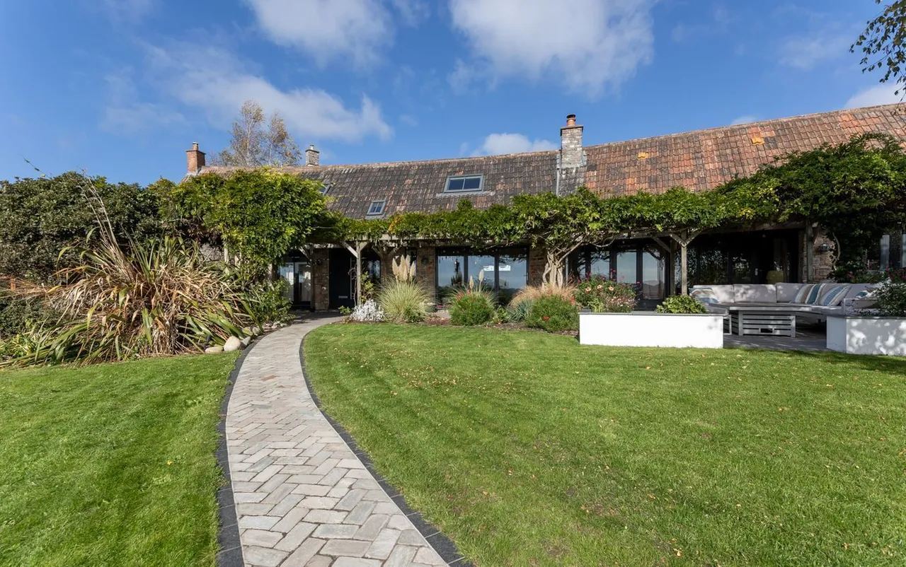 4 bed barn conversion for sale, Compton Lane, Axbridge, BS26
