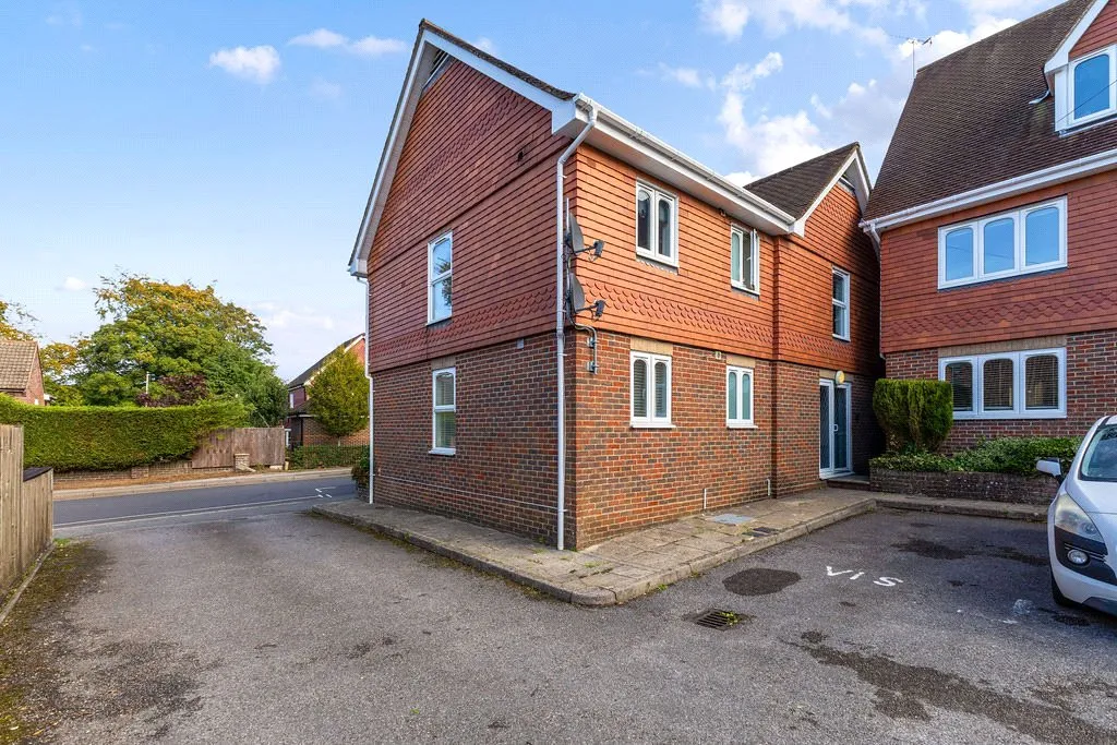 Headley Road, Grayshott, GU26, photo 8