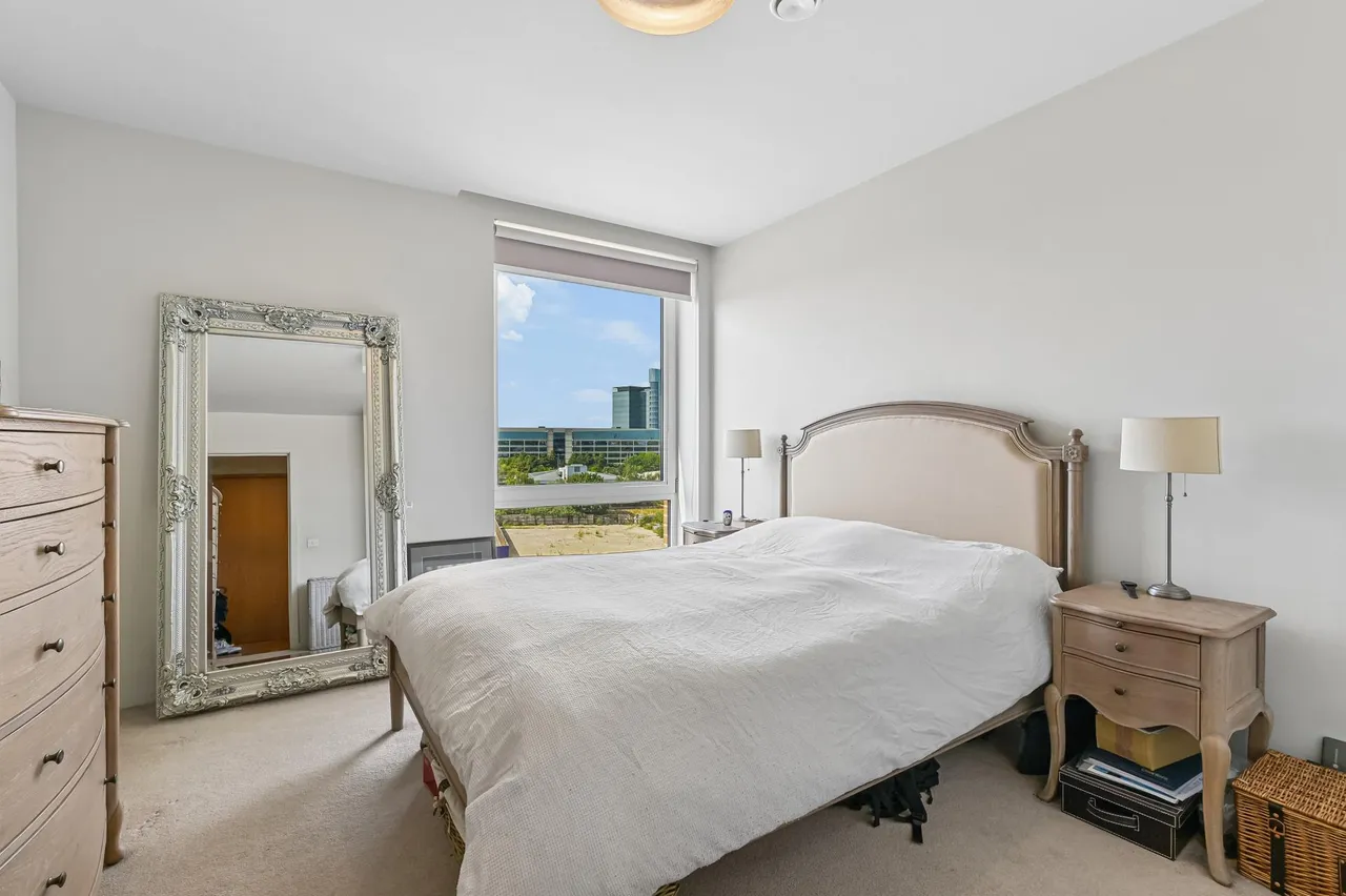 Paddlers Avenue, TW8, photo 6