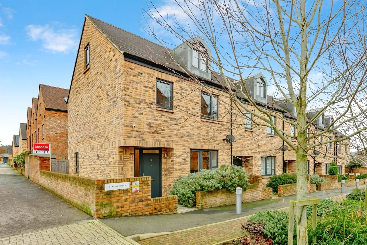 3 bed house for sale — Hythe Terrace, Merstham, Redhill