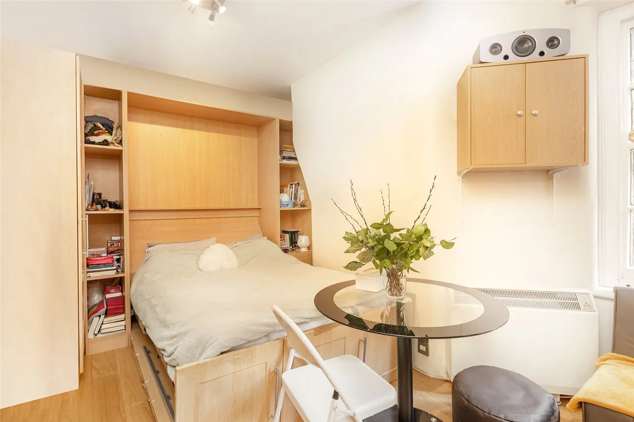 flat for sale — Hunter Street, London, WC1N