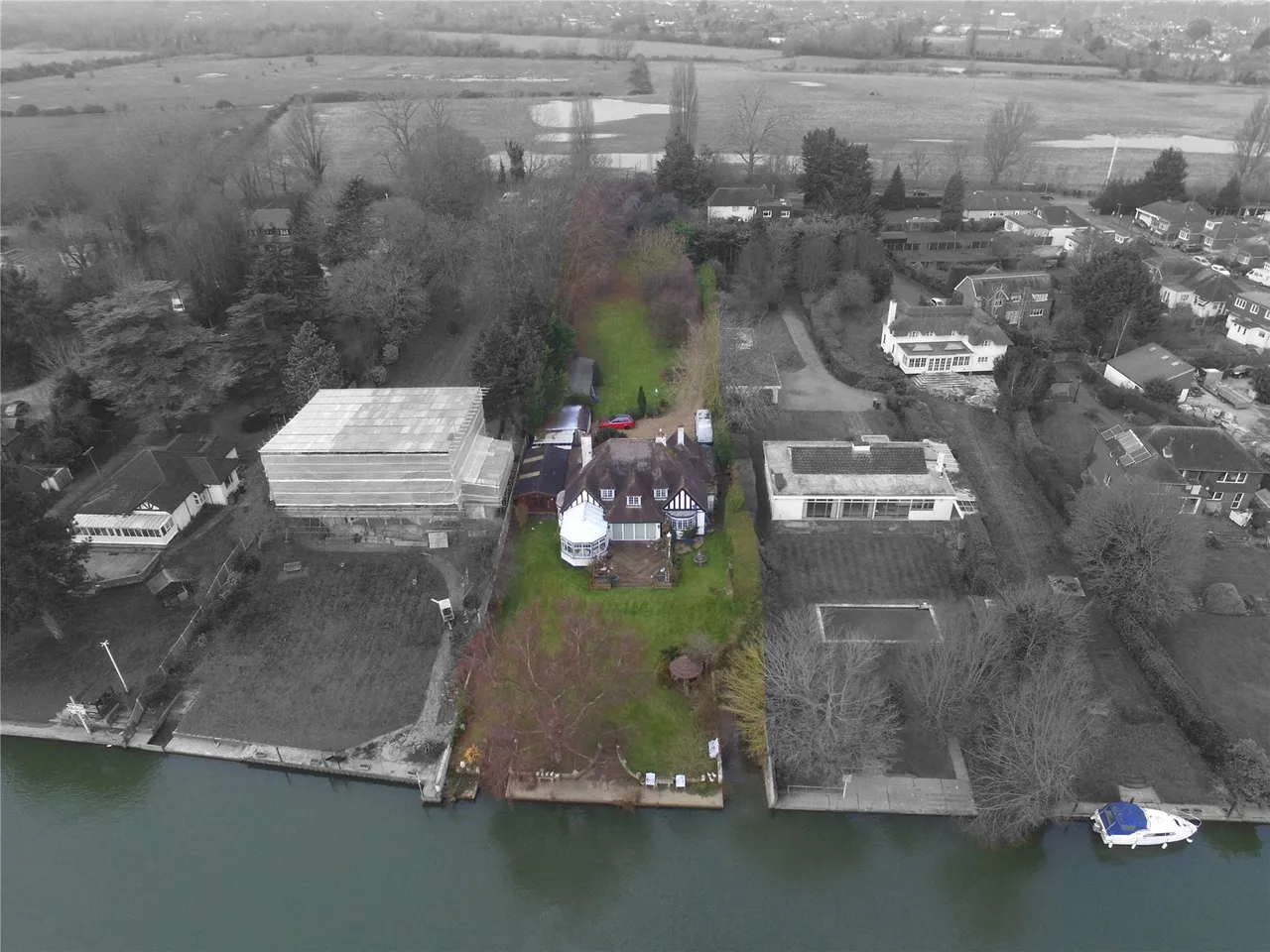 Chertsey Lane, Staines, TW18, photo 6