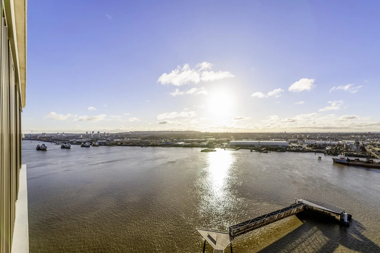 Marco Polo Tower, Royal Wharf, E16, photo 11