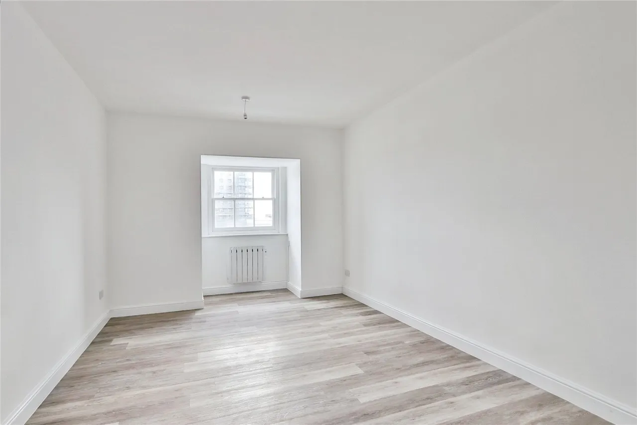 High Street, Poole, BH15, photo 6