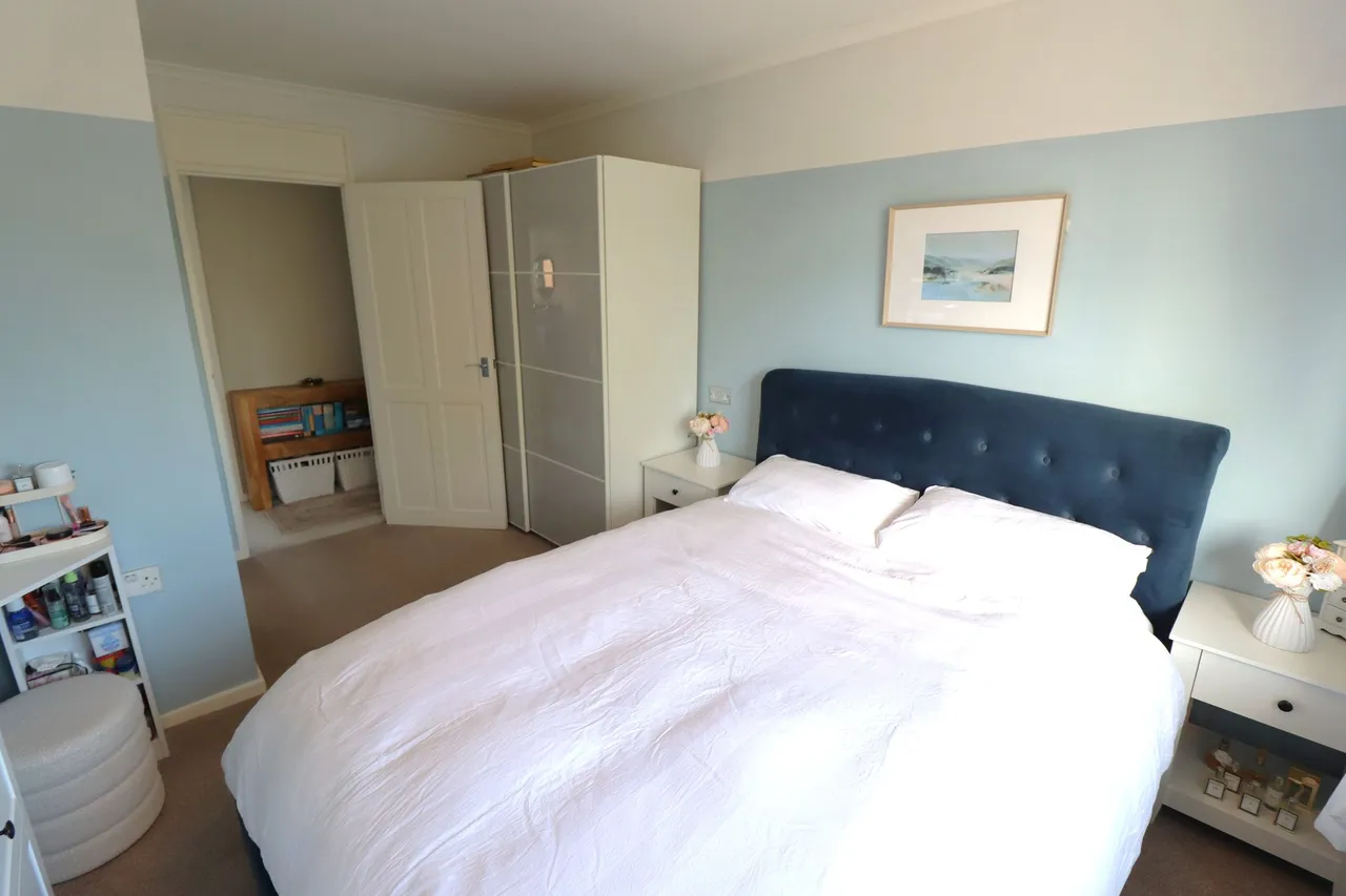 Rayleigh Road, Thundersley, Benfleet, Essex, SS7 3XH, photo 5