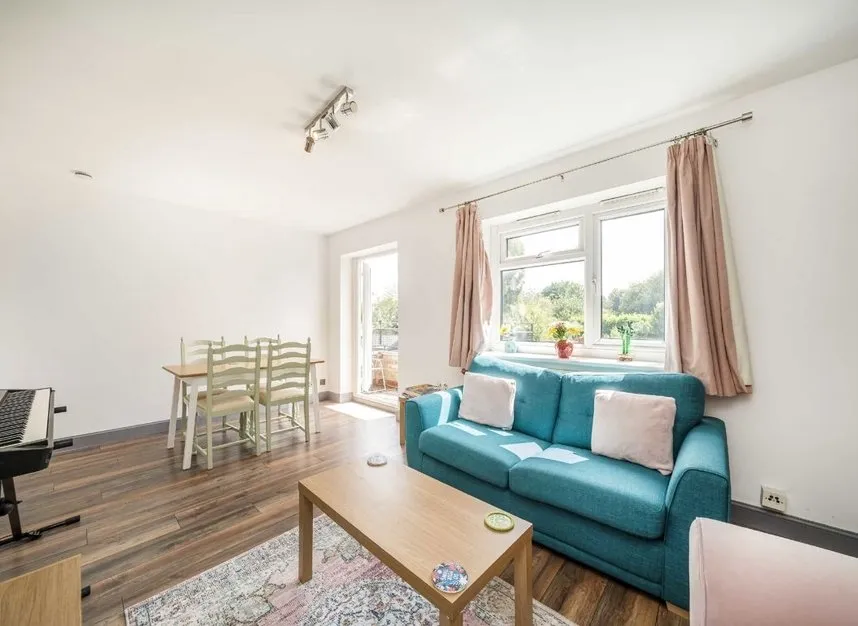 Chesterfield Road, Chiswick, W4, photo 2