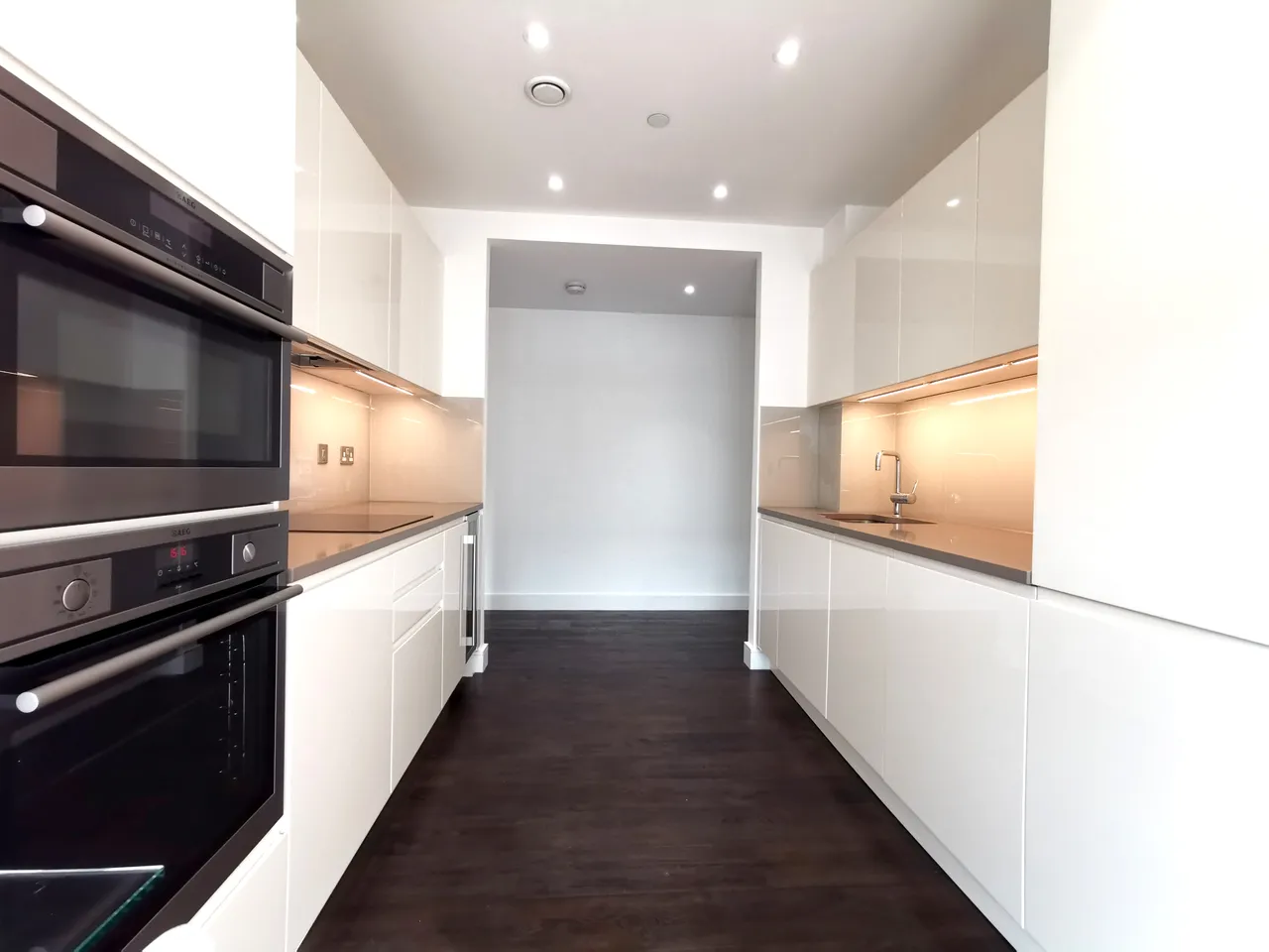 Hebden Place, Nine elms Point, SW8, photo 4