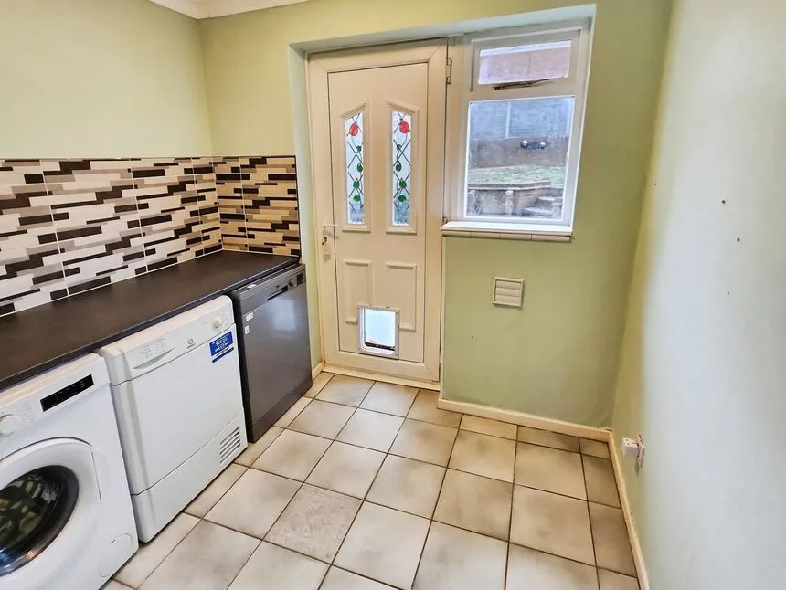 Buchan Close, Galley Common, Warwickshire, CV10, photo 6