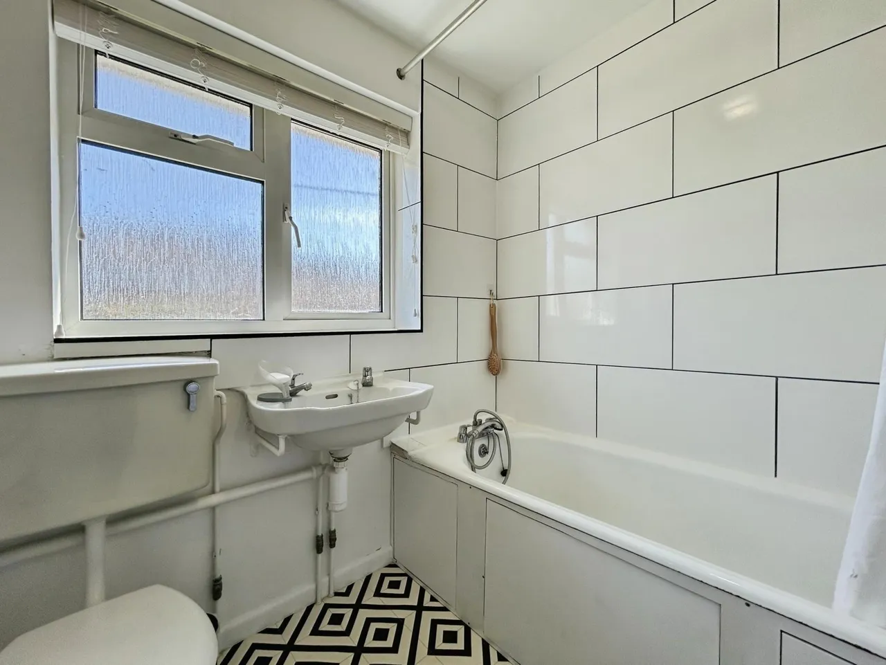 Cheshire Close, Salisbury, SP2, photo 9