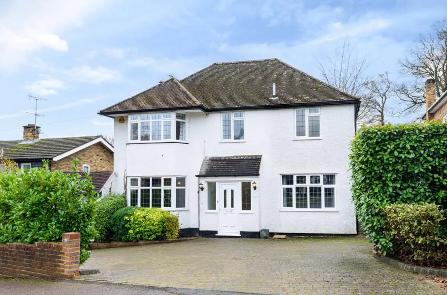5 bed house to rent, Blacketts Wood Drive, Chorleywood, WD3