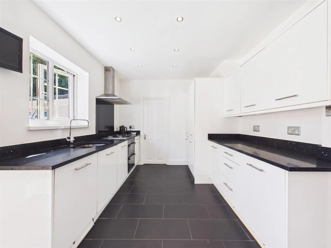 Rufus Close, Ruislip, HA4 0QU, photo 4