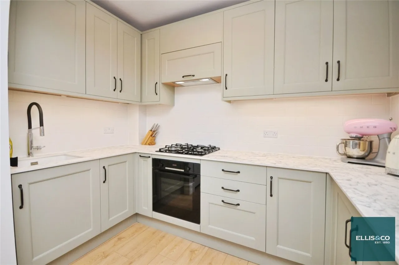 Hendon Lane, Finchley, N3, photo 3