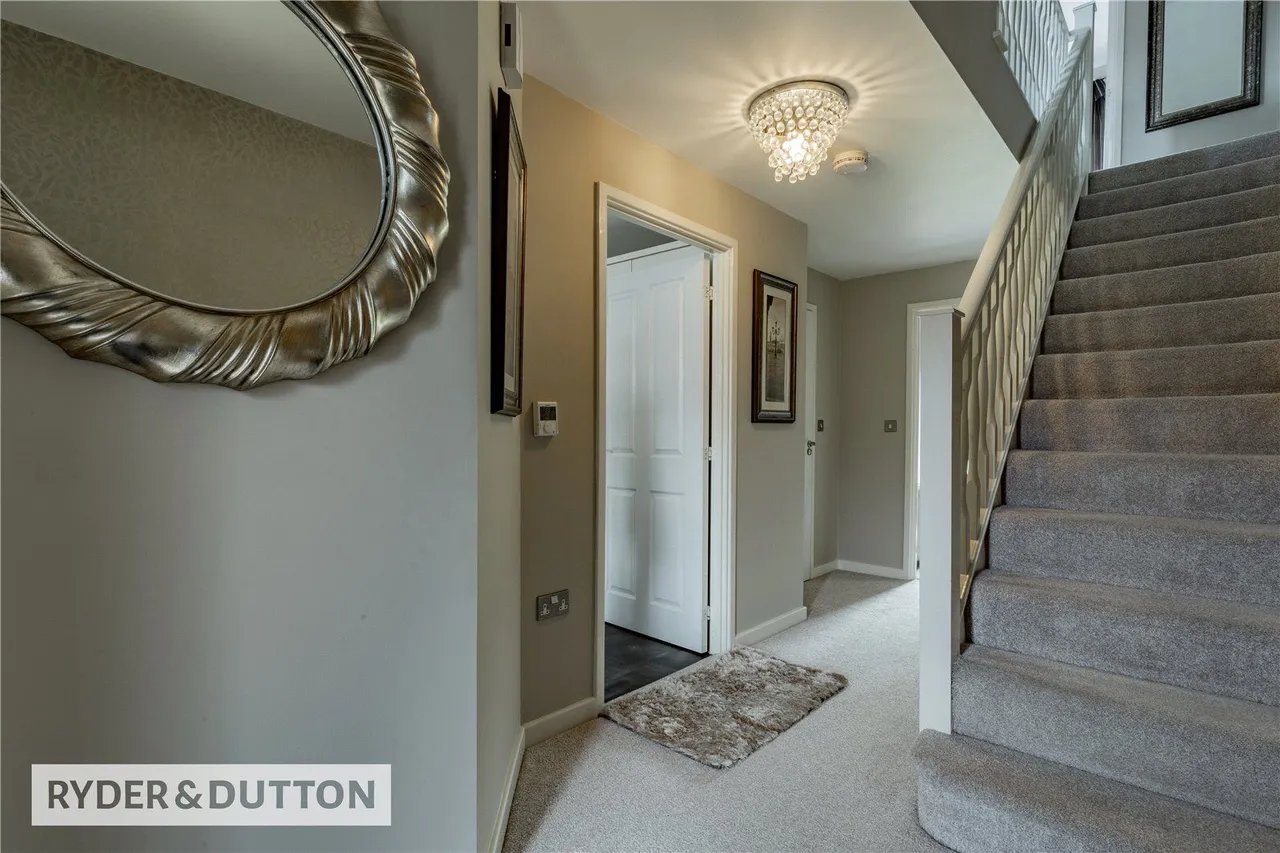 Halifax Road, Hamer, OL16, photo 2