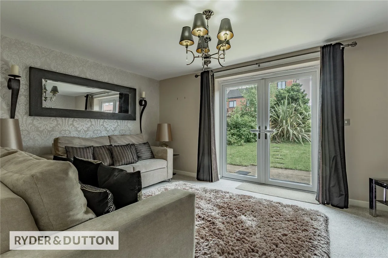 Halifax Road, Hamer, OL16, photo 3