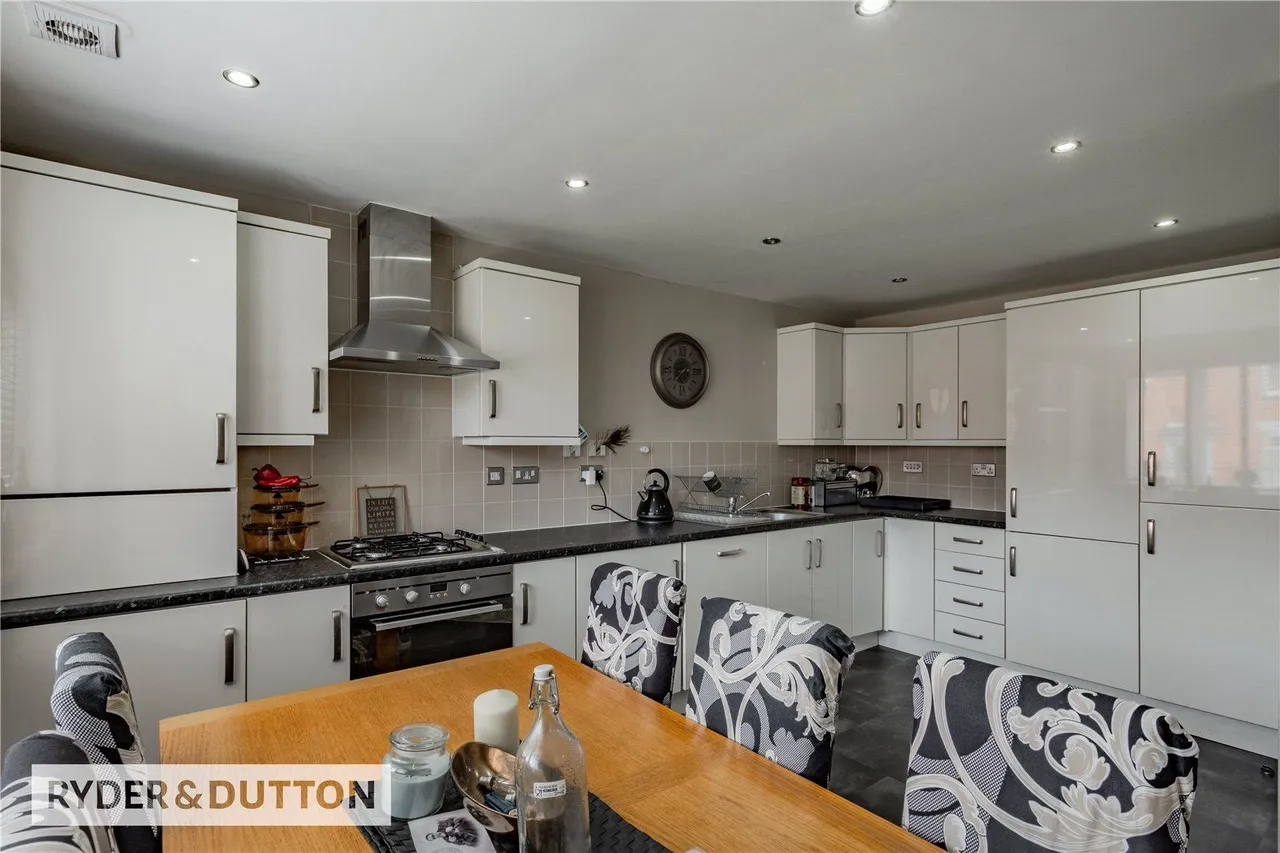 Halifax Road, Hamer, OL16, photo 5
