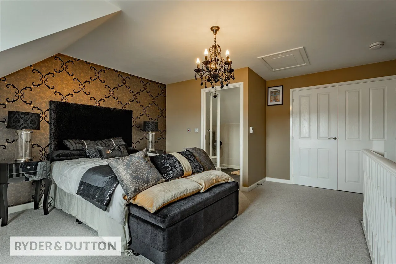 Halifax Road, Hamer, OL16, photo 12