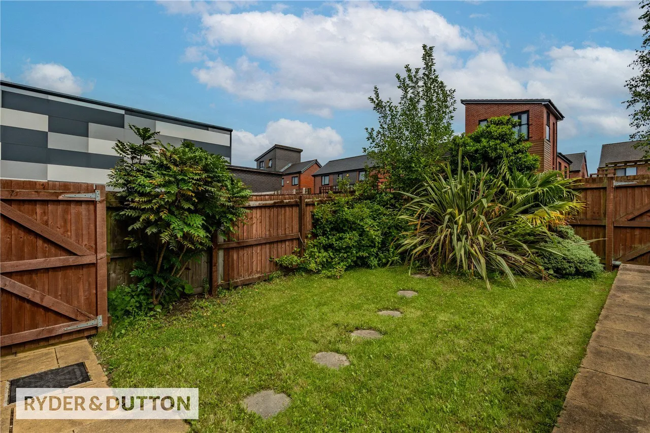 Halifax Road, Hamer, OL16, photo 21