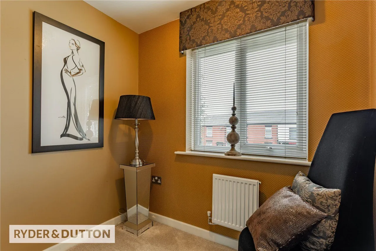 Halifax Road, Hamer, OL16, photo 11