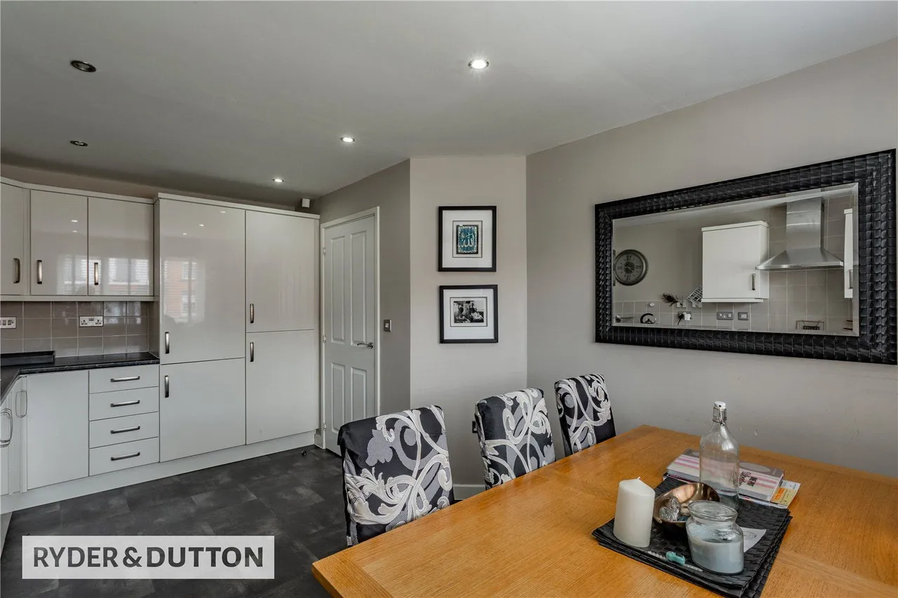 Halifax Road, Hamer, OL16, photo 6