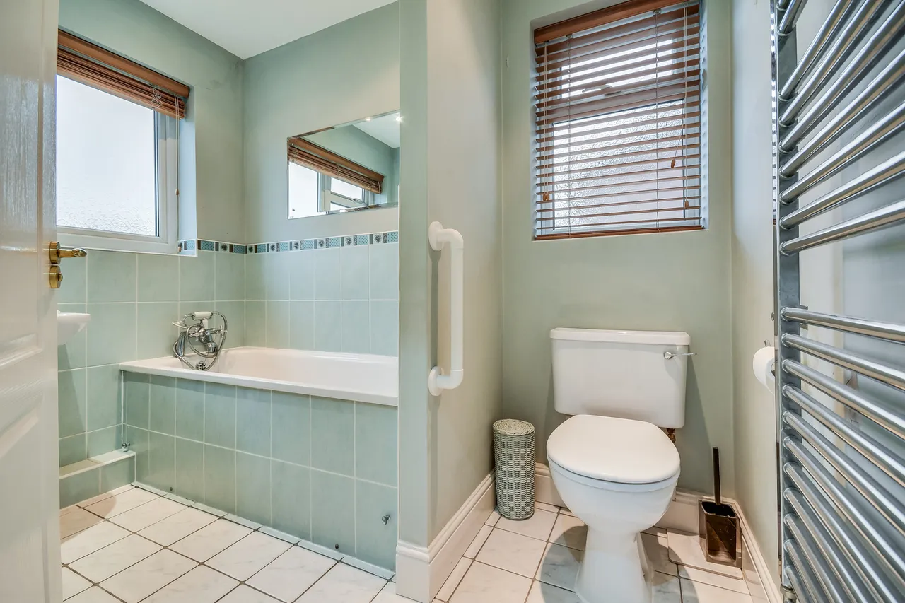 Docklands Avenue, Ingatestone, CM4, photo 13