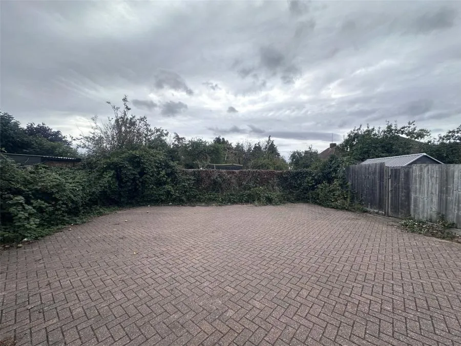 Tavistock Street, Bletchley, MK2, photo 21