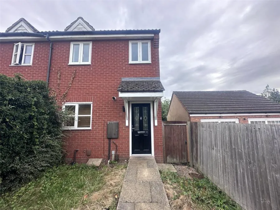 3 bed house to rent, Tavistock Street, Bletchley, MK2