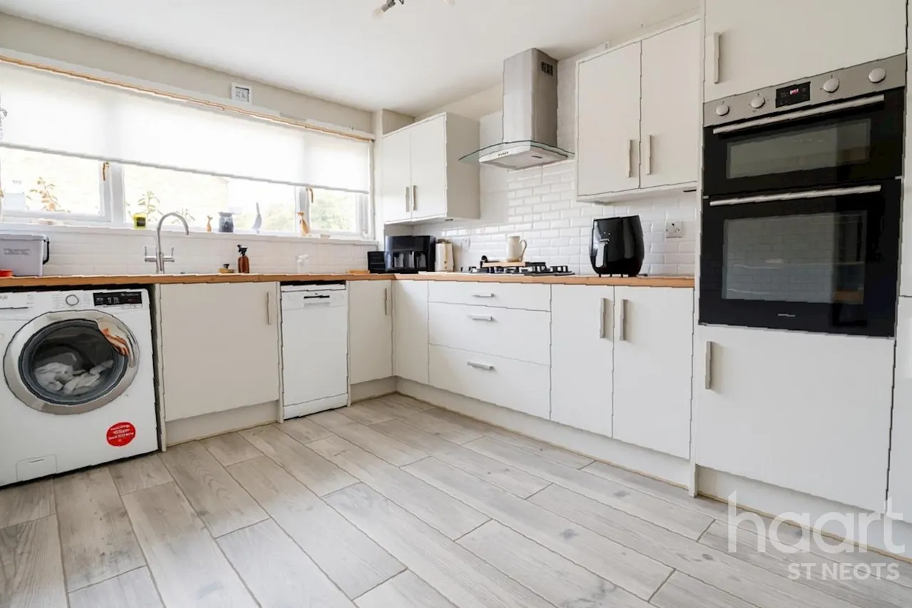Chapel Field, Great Barford, MK44, photo 6