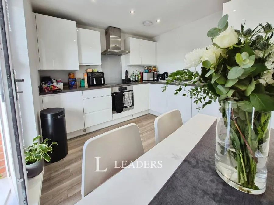 Summerlin Drive, Woburn Sands, MK17, photo 6