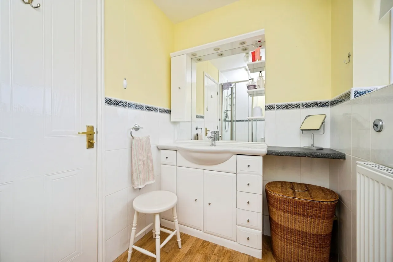 Franderground Drive, Kirkby-in-Ashfield, NG17, photo 14