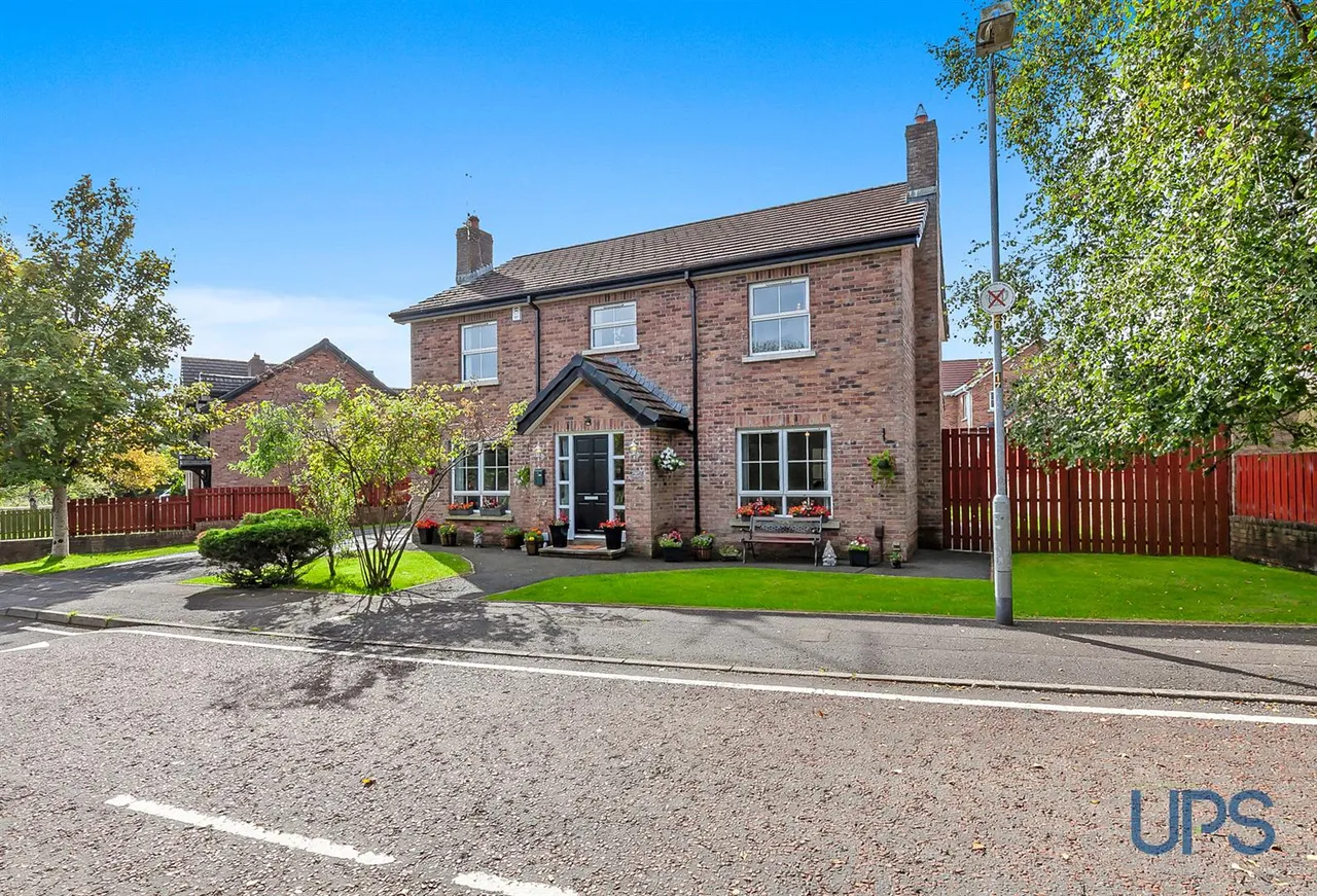 4 bed house for sale, Mount Eagles Drive, Stewartstown Road, BT17